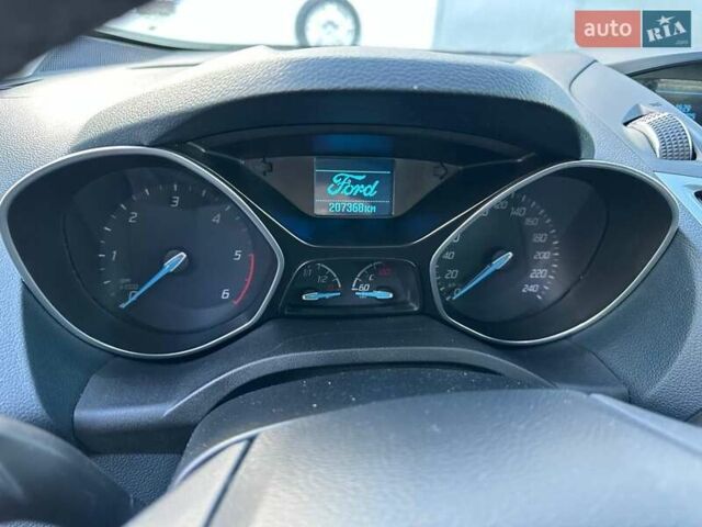 Серый Форд Си-Макс, объемом двигателя 1.6 л и пробегом 207 тыс. км за 7600 $, фото 19 на Automoto.ua