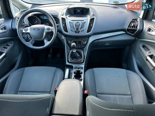 Серый Форд Си-Макс, объемом двигателя 1.6 л и пробегом 207 тыс. км за 7600 $, фото 26 на Automoto.ua