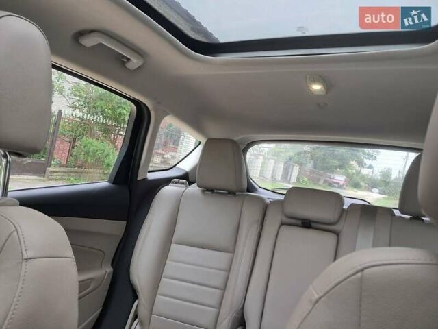 Сірий Форд Сі-Макс, об'ємом двигуна 2 л та пробігом 98 тис. км за 11500 $, фото 4 на Automoto.ua