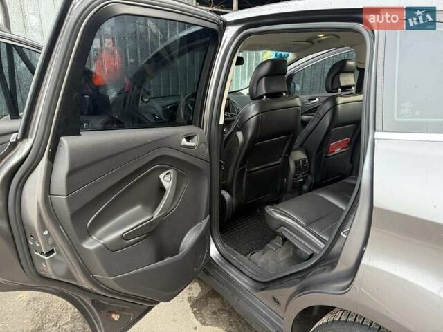 Сірий Форд Сі-Макс, об'ємом двигуна 2 л та пробігом 108 тис. км за 10000 $, фото 19 на Automoto.ua