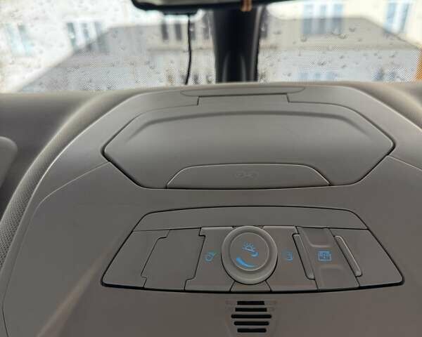 Сірий Форд Сі-Макс, об'ємом двигуна 2 л та пробігом 108 тис. км за 10000 $, фото 13 на Automoto.ua