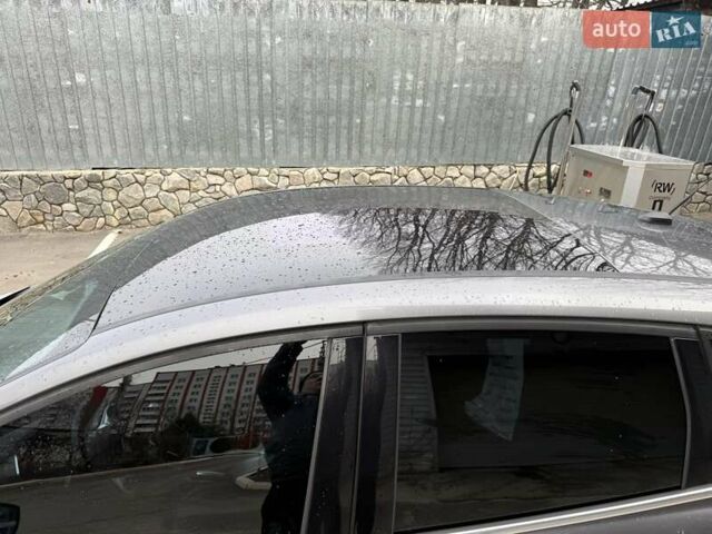 Сірий Форд Сі-Макс, об'ємом двигуна 2 л та пробігом 108 тис. км за 10000 $, фото 11 на Automoto.ua