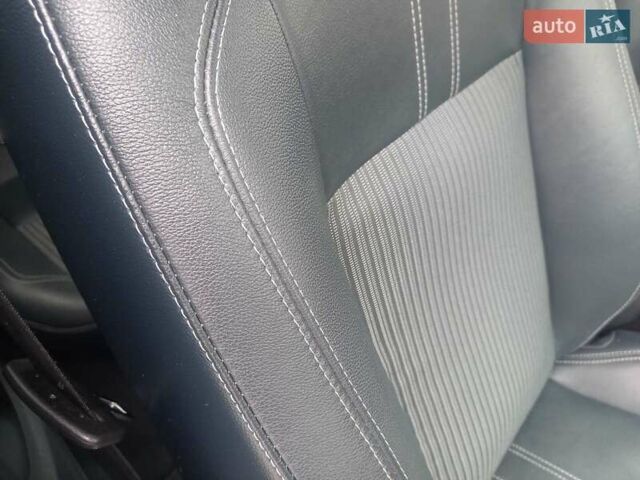 Серый Форд Си-Макс, объемом двигателя 2 л и пробегом 243 тыс. км за 10100 $, фото 20 на Automoto.ua