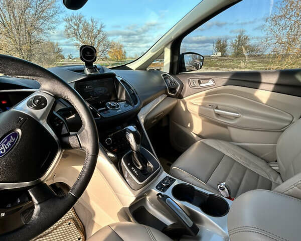 Сірий Форд Сі-Макс, об'ємом двигуна 2 л та пробігом 82 тис. км за 13000 $, фото 12 на Automoto.ua