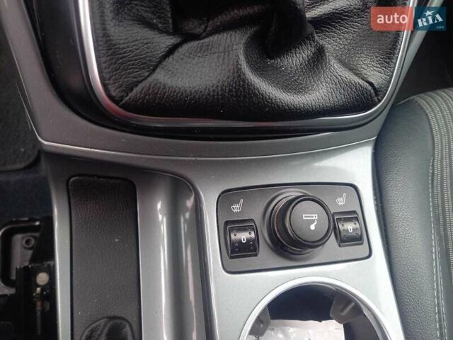 Серый Форд Си-Макс, объемом двигателя 2 л и пробегом 243 тыс. км за 10100 $, фото 32 на Automoto.ua