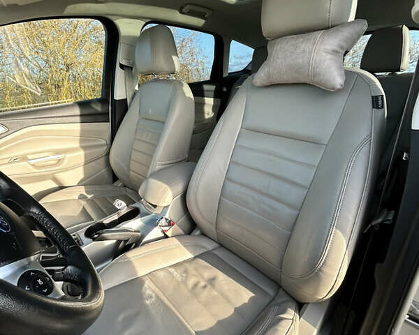 Сірий Форд Сі-Макс, об'ємом двигуна 2 л та пробігом 82 тис. км за 13000 $, фото 14 на Automoto.ua