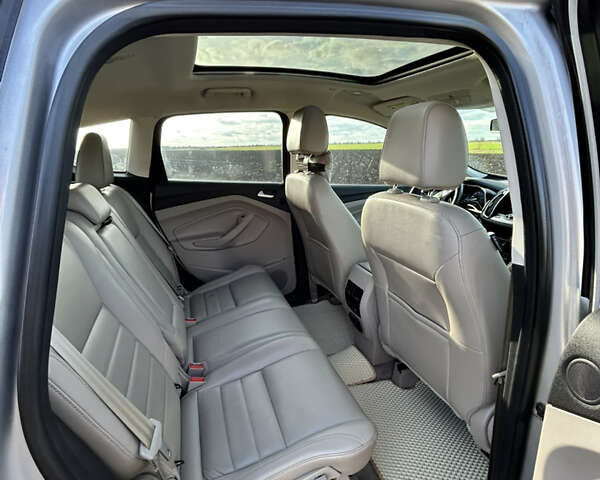 Сірий Форд Сі-Макс, об'ємом двигуна 2 л та пробігом 82 тис. км за 13000 $, фото 17 на Automoto.ua