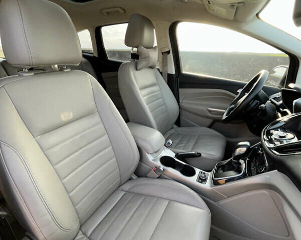 Сірий Форд Сі-Макс, об'ємом двигуна 2 л та пробігом 82 тис. км за 13000 $, фото 23 на Automoto.ua