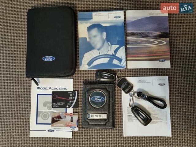 Сірий Форд Сі-Макс, об'ємом двигуна 1 л та пробігом 136 тис. км за 6950 $, фото 5 на Automoto.ua