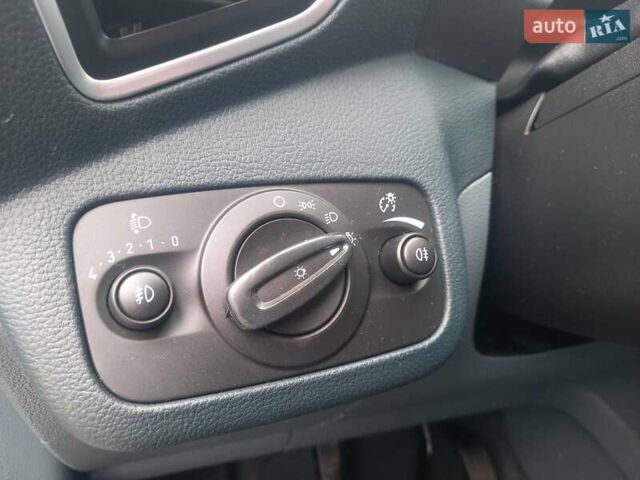 Серый Форд Си-Макс, объемом двигателя 2 л и пробегом 243 тыс. км за 10100 $, фото 34 на Automoto.ua