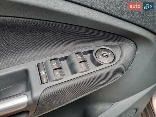 Серый Форд Си-Макс, объемом двигателя 1 л и пробегом 136 тыс. км за 6950 $, фото 26 на Automoto.ua