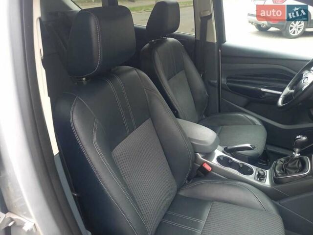 Серый Форд Си-Макс, объемом двигателя 2 л и пробегом 243 тыс. км за 10100 $, фото 21 на Automoto.ua