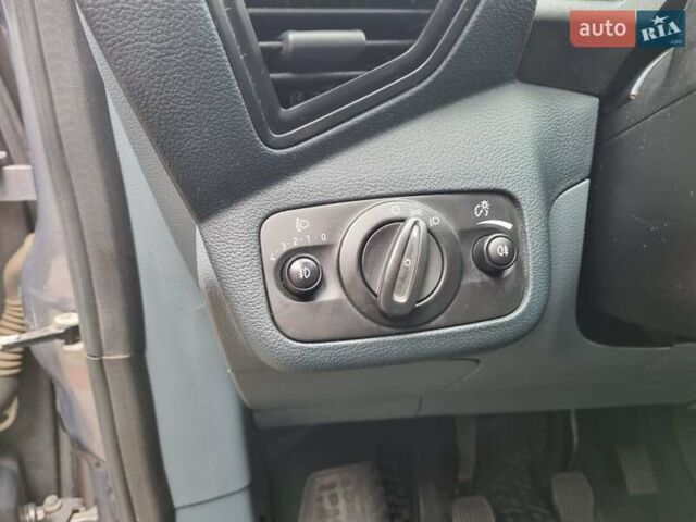 Серый Форд Си-Макс, объемом двигателя 1 л и пробегом 136 тыс. км за 6950 $, фото 24 на Automoto.ua