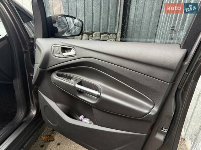 Сірий Форд Сі-Макс, об'ємом двигуна 2 л та пробігом 108 тис. км за 10000 $, фото 22 на Automoto.ua