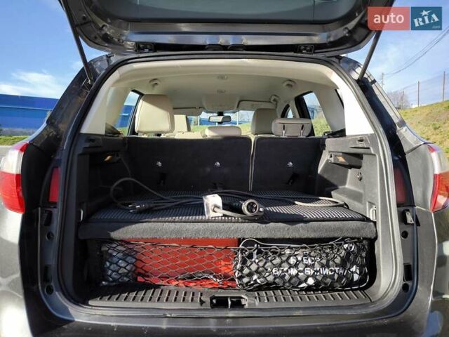 Серый Форд Си-Макс, объемом двигателя 2 л и пробегом 128 тыс. км за 11000 $, фото 17 на Automoto.ua