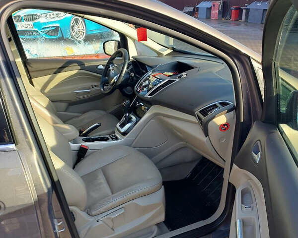 Серый Форд Си-Макс, объемом двигателя 2 л и пробегом 340 тыс. км за 7849 $, фото 7 на Automoto.ua