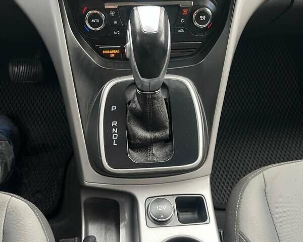 Сірий Форд Сі-Макс, об'ємом двигуна 2 л та пробігом 275 тис. км за 7600 $, фото 6 на Automoto.ua