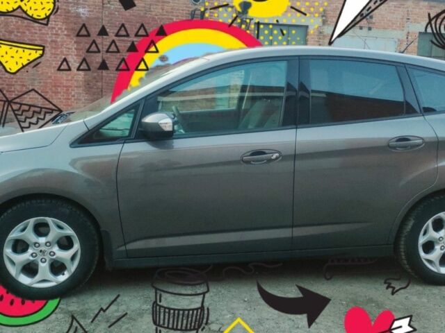 Серый Форд Си-Макс, объемом двигателя 1.6 л и пробегом 115 тыс. км за 9000 $, фото 2 на Automoto.ua