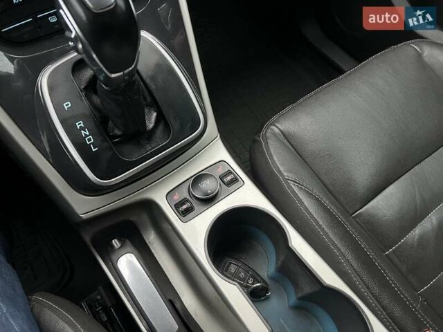 Сірий Форд Сі-Макс, об'ємом двигуна 2 л та пробігом 171 тис. км за 10499 $, фото 11 на Automoto.ua