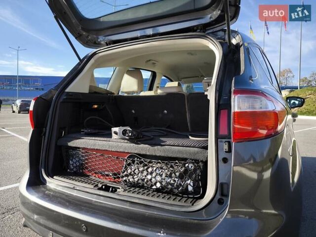 Серый Форд Си-Макс, объемом двигателя 2 л и пробегом 128 тыс. км за 11000 $, фото 18 на Automoto.ua