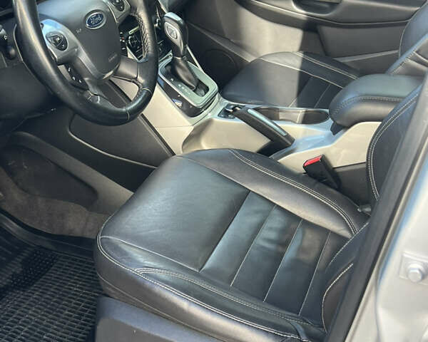 Форд Си-Макс 2014 в Одессе на Automoto.ua Серый Форд Си-Макс, объемом двигателя 2 л и пробегом 140 тыс. км за 12600 $, фото 15 на Automoto.ua