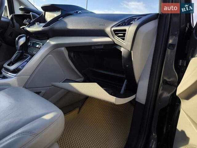 Серый Форд Си-Макс, объемом двигателя 2 л и пробегом 128 тыс. км за 11000 $, фото 14 на Automoto.ua