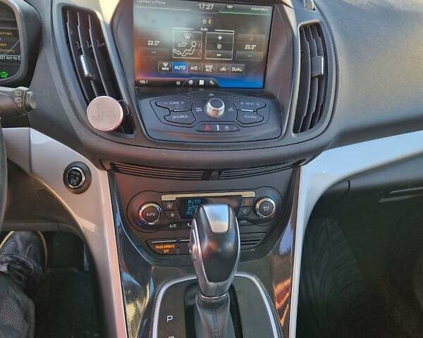 Серый Форд Си-Макс, объемом двигателя 2 л и пробегом 172 тыс. км за 7800 $, фото 9 на Automoto.ua