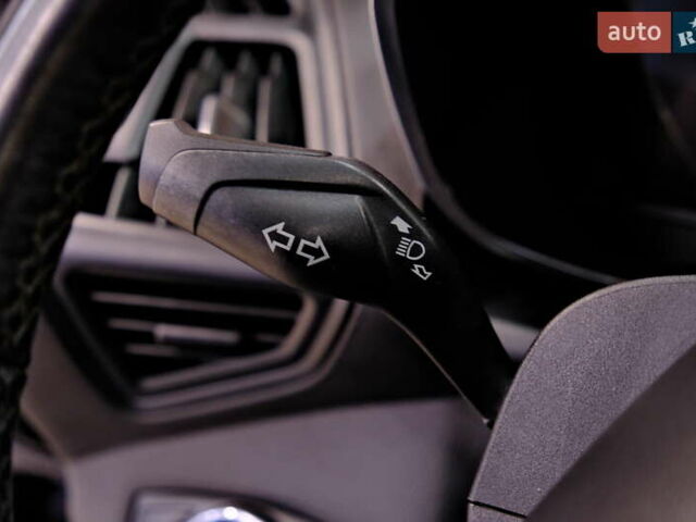 Сірий Форд Сі-Макс, об'ємом двигуна 2 л та пробігом 164 тис. км за 8900 $, фото 23 на Automoto.ua