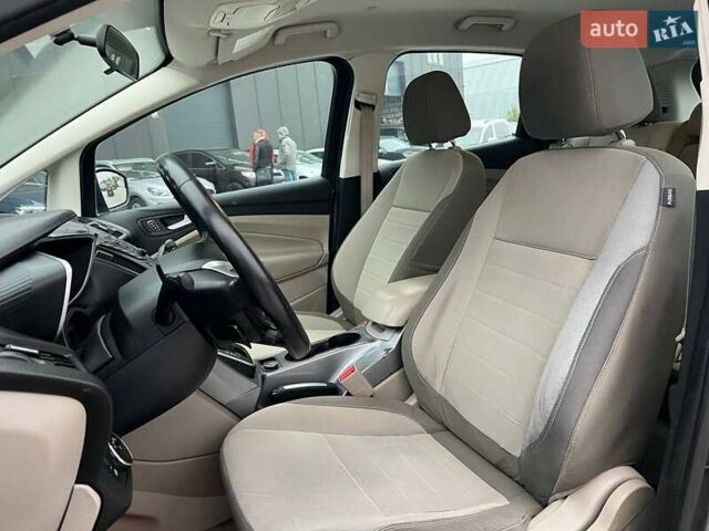 Сірий Форд Сі-Макс, об'ємом двигуна 2 л та пробігом 111 тис. км за 11590 $, фото 16 на Automoto.ua