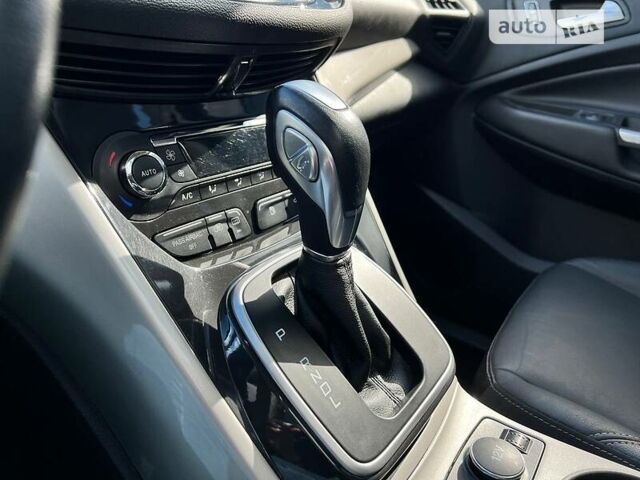 Серый Форд Си-Макс, объемом двигателя 2 л и пробегом 106 тыс. км за 12800 $, фото 34 на Automoto.ua