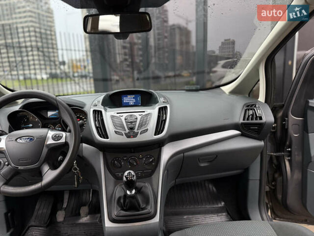 Форд Сі-Макс 2014 у Києві на Automoto.ua Сірий Форд Сі-Макс, об'ємом двигуна 1.56 л та пробігом 220 тис. км за 8900 $, фото 19 на Automoto.ua