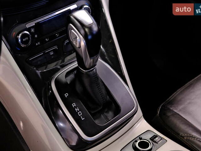 Сірий Форд Сі-Макс, об'ємом двигуна 2 л та пробігом 164 тис. км за 8900 $, фото 15 на Automoto.ua