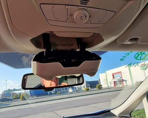 Серый Форд Си-Макс, объемом двигателя 2 л и пробегом 172 тыс. км за 7800 $, фото 11 на Automoto.ua