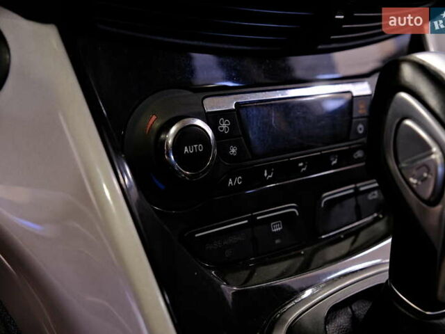 Сірий Форд Сі-Макс, об'ємом двигуна 2 л та пробігом 164 тис. км за 8900 $, фото 17 на Automoto.ua