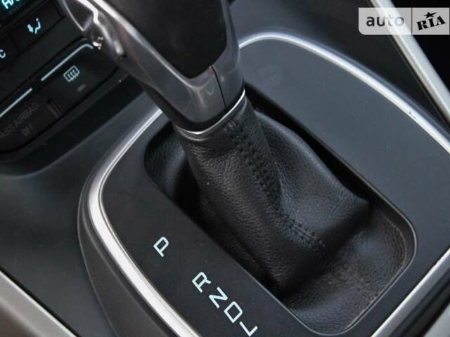 Сірий Форд Сі-Макс, об'ємом двигуна 2 л та пробігом 159 тис. км за 12300 $, фото 40 на Automoto.ua