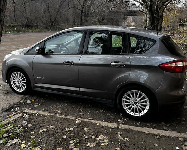 Серый Форд Си-Макс, объемом двигателя 2 л и пробегом 206 тыс. км за 9600 $, фото 16 на Automoto.ua