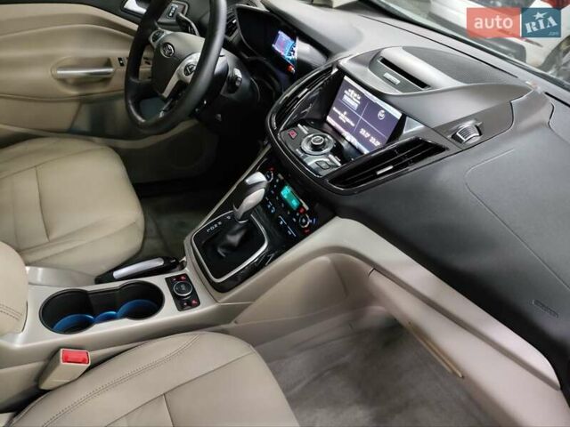 Серый Форд Си-Макс, объемом двигателя 2 л и пробегом 311 тыс. км за 10500 $, фото 2 на Automoto.ua