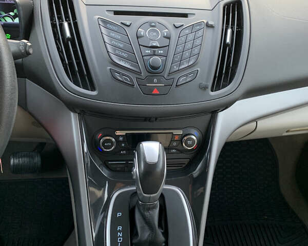 Серый Форд Си-Макс, объемом двигателя 2 л и пробегом 175 тыс. км за 9500 $, фото 8 на Automoto.ua