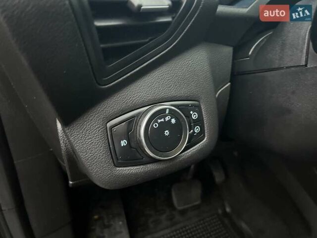 Сірий Форд Сі-Макс, об'ємом двигуна 2 л та пробігом 171 тис. км за 10499 $, фото 15 на Automoto.ua