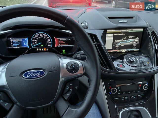 Серый Форд Си-Макс, объемом двигателя 2 л и пробегом 210 тыс. км за 14350 $, фото 22 на Automoto.ua