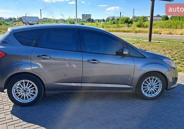 Серый Форд Си-Макс, объемом двигателя 2 л и пробегом 290 тыс. км за 10500 $, фото 7 на Automoto.ua
