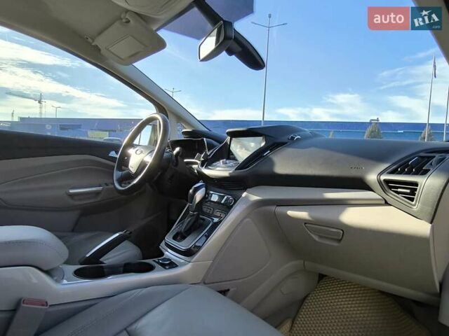 Серый Форд Си-Макс, объемом двигателя 2 л и пробегом 128 тыс. км за 11000 $, фото 26 на Automoto.ua