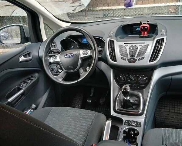 Серый Форд Си-Макс, объемом двигателя 1.56 л и пробегом 248 тыс. км за 7700 $, фото 2 на Automoto.ua