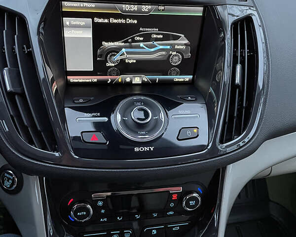 Серый Форд Си-Макс, объемом двигателя 2 л и пробегом 210 тыс. км за 14350 $, фото 23 на Automoto.ua