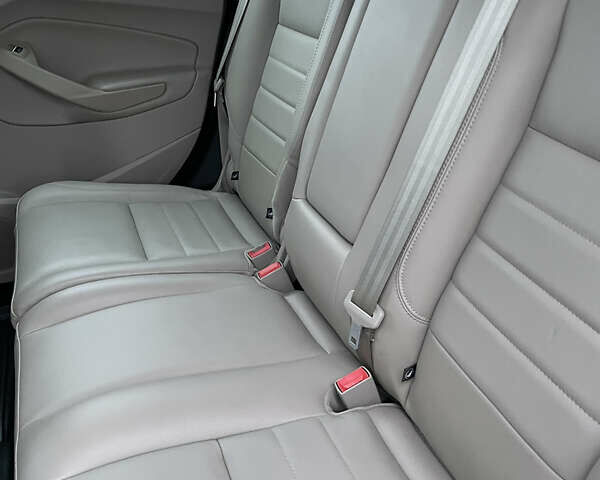 Серый Форд Си-Макс, объемом двигателя 2 л и пробегом 210 тыс. км за 14350 $, фото 14 на Automoto.ua