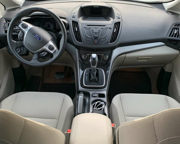 Серый Форд Си-Макс, объемом двигателя 2 л и пробегом 175 тыс. км за 9500 $, фото 6 на Automoto.ua