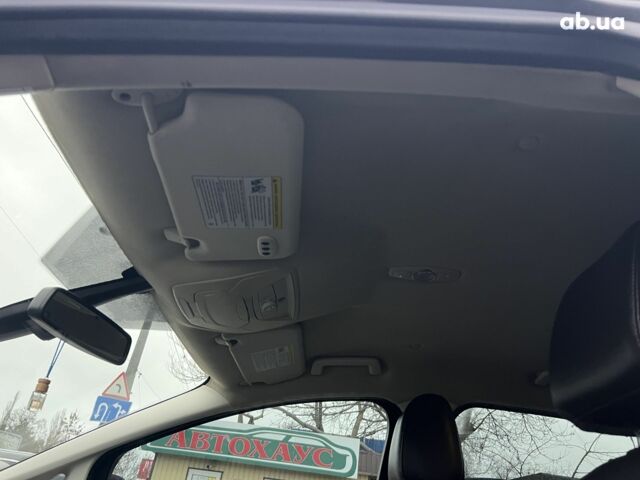 Сірий Форд Сі-Макс, об'ємом двигуна 0 л та пробігом 171 тис. км за 9999 $, фото 17 на Automoto.ua