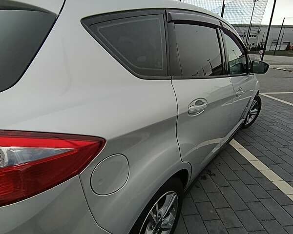 Серый Форд Си-Макс, объемом двигателя 1.6 л и пробегом 251 тыс. км за 8100 $, фото 12 на Automoto.ua