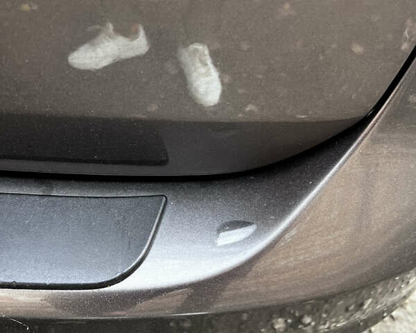 Серый Форд Си-Макс, объемом двигателя 2 л и пробегом 206 тыс. км за 9600 $, фото 10 на Automoto.ua