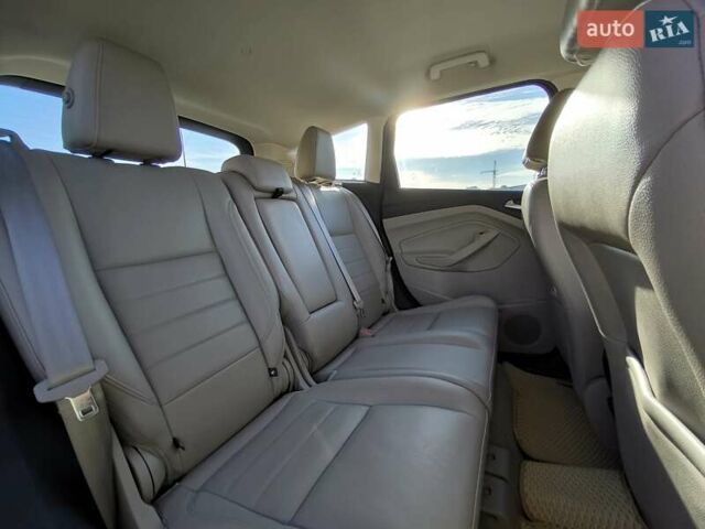 Серый Форд Си-Макс, объемом двигателя 2 л и пробегом 128 тыс. км за 11000 $, фото 22 на Automoto.ua